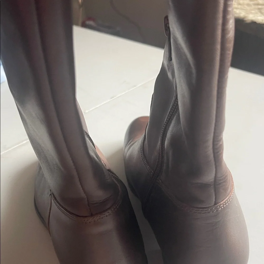 Women’s Laborazione Artigina Leather brown boots, gently worn
